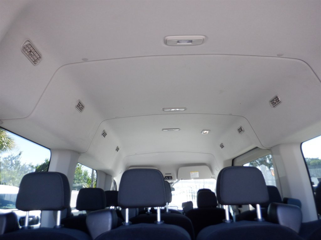 Used 2024 Ford Transit 350 XLT RWD image 7