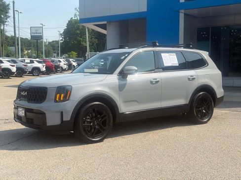 Used 2024 Kia Telluride EX X-Line AWD/4WD image 2