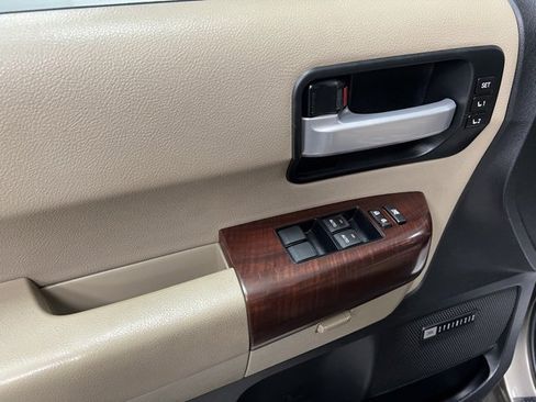 Used 2012 Toyota Sequoia Platinum image 25
