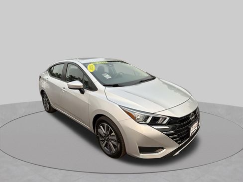 Used 2023 Nissan Versa SV FWD image 1