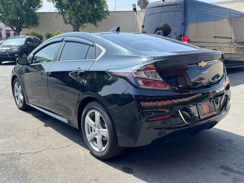 Used 2018 Chevrolet Volt LT FWD image 12