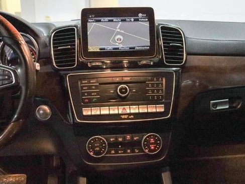 Used 2018 Mercedes-Benz GLS 550 4MATIC w/ Driver Assistance Package image 20