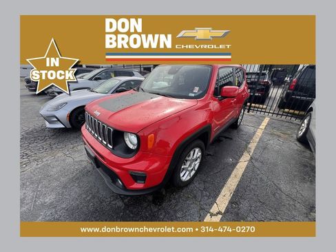 Used 2019 Jeep Renegade Latitude w/ Cold Weather Group FWD image 1