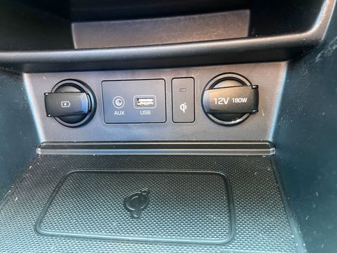 Used 2020 Hyundai Kona Limited image 31