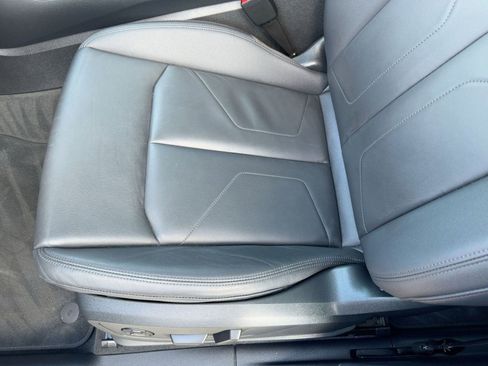 Used 2023 Audi Q3 2.0T Premium w/ Convenience Package image 14