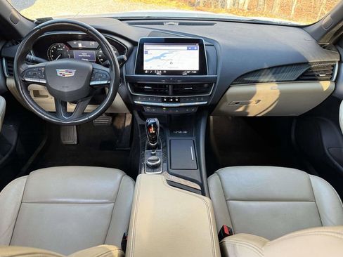 Used 2022 Cadillac CT5 Premium Luxury image 2