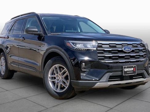 New 2026 Ford Explorer Active w/ Active Comfort Package RWD image 2