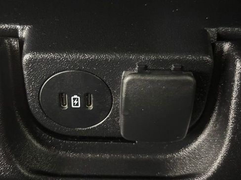 Used 2025 Ford F150 XLT w/ Equipment Group 301A Standard RWD image 15