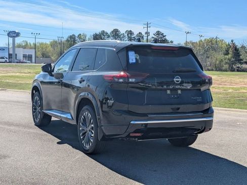 New 2026 Nissan Rogue Platinum w/ Tech Package AWD/4WD image 5