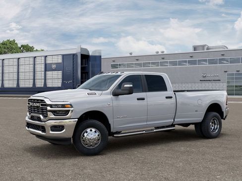 New 2026 RAM 3500 Big Horn AWD/4WD image 2