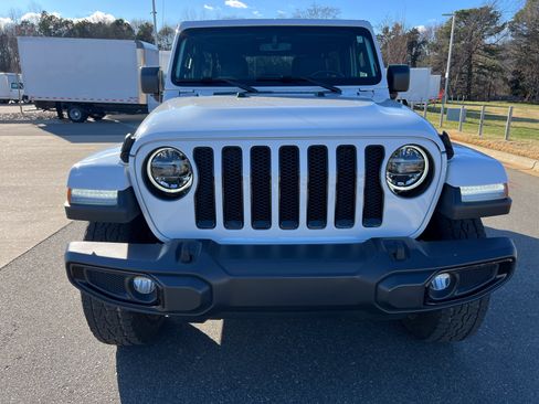Used 2020 Jeep Wrangler Unlimited Sahara AWD/4WD image 4