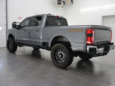 Used 2024 Ford F350 Lariat w/ Tremor Off-Road Package AWD/4WD image 6