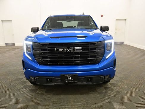 Used 2024 GMC Sierra 1500 Elevation w/ LPO, Elevation Black Package AWD/4WD image 11