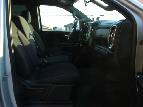 Used 2022 Chevrolet Silverado 3500 LT image 10