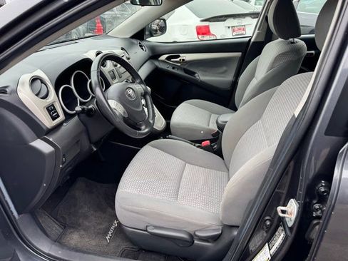 Used 2009 Toyota Matrix XRS image 9