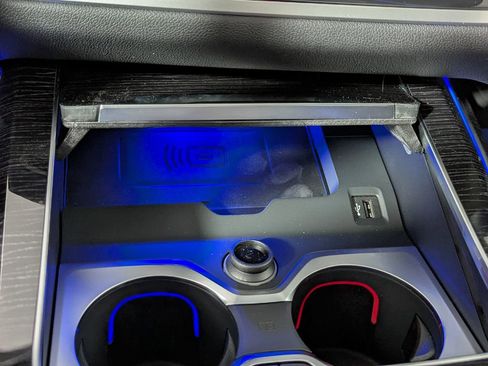 New 2026 BMW X7 xDrive40i w/ Executive Package image 30