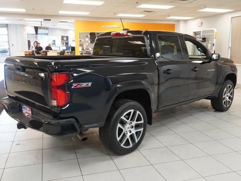 Used 2023 Chevrolet Colorado Z71 w/ Z71 Convenience Package 2 AWD/4WD image 14