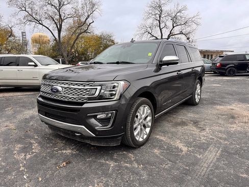 Used 2018 Ford Expedition Max Platinum image 2