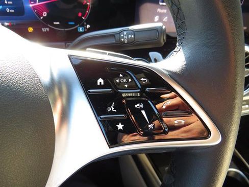 Used 2025 Mercedes-Benz GLA 250 4MATIC image 12