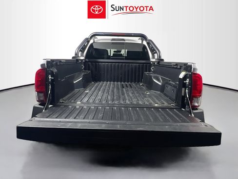Used 2022 Toyota Tacoma SR5 w/ Technology Package RWD image 33