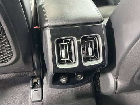 Used 2023 Kia Sorento SX AWD/4WD image 27