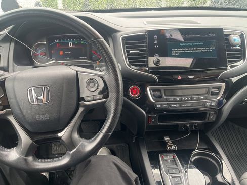 Used 2019 Honda Passport Touring image 2