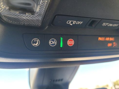 Used 2024 Buick Enclave Premium image 17