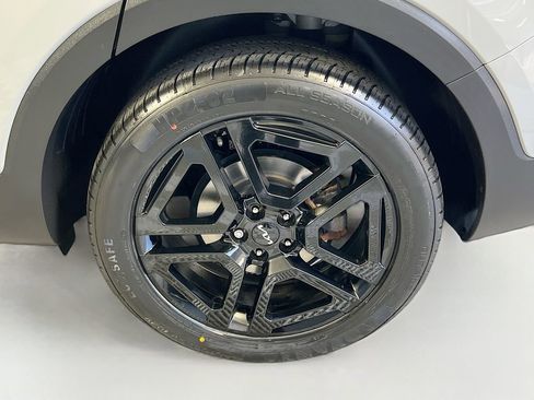 Certified 2024 Kia Telluride EX X-Line AWD/4WD image 34