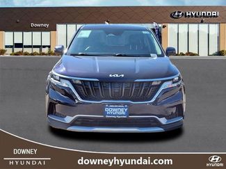 Used 2024 Kia Carnival LX video 2