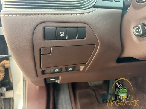 Used 2018 Lexus LS 500 w/ Interior Upgrade Package RWD image 11