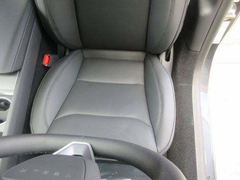 Used 2024 Tesla Model 3 RWD image 11