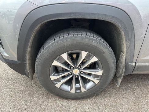 Used 2025 Chevrolet Equinox LT w/ Convenience Package II image 16