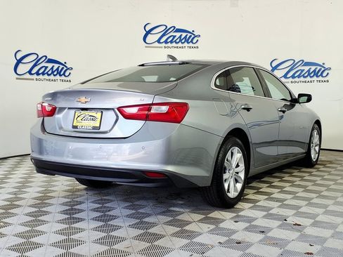 Used 2025 Chevrolet Malibu LT FWD image 6