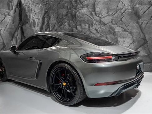 Used 2018 Porsche 718 Cayman GTS image 17
