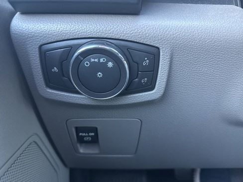 Used 2017 Ford F150 XL w/ Equipment Group 101A Mid image 9