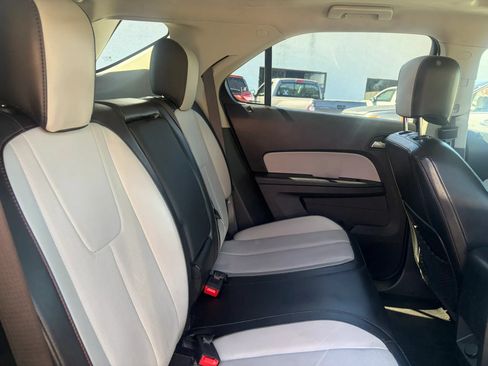 Used 2016 Chevrolet Equinox LTZ w/ Enhanced Convenience Package FWD image 28
