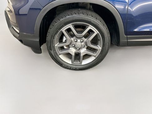Used 2023 Honda Passport EX-L image 11