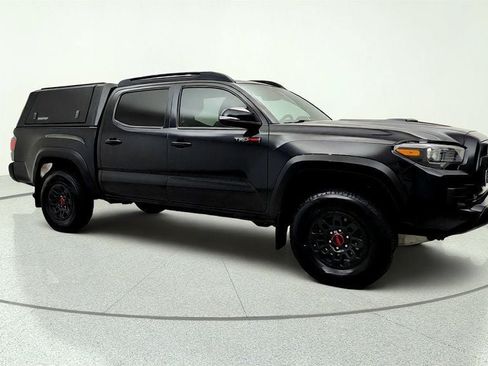 Used 2019 Toyota Tacoma TRD Pro AWD/4WD image 3