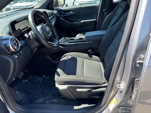Used 2025 Chevrolet Equinox LT FWD image 27