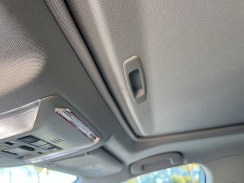 Used 2022 Toyota RAV4 XLE image 28