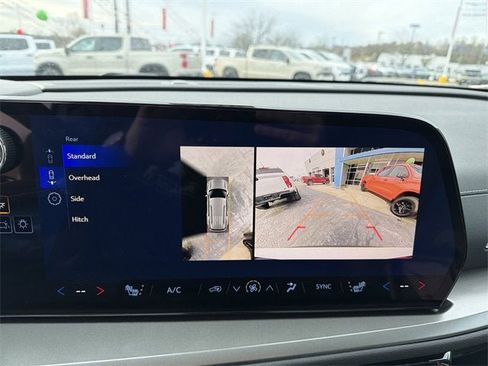 New 2026 Chevrolet Traverse LT w/ Driver Confidence Package image 55