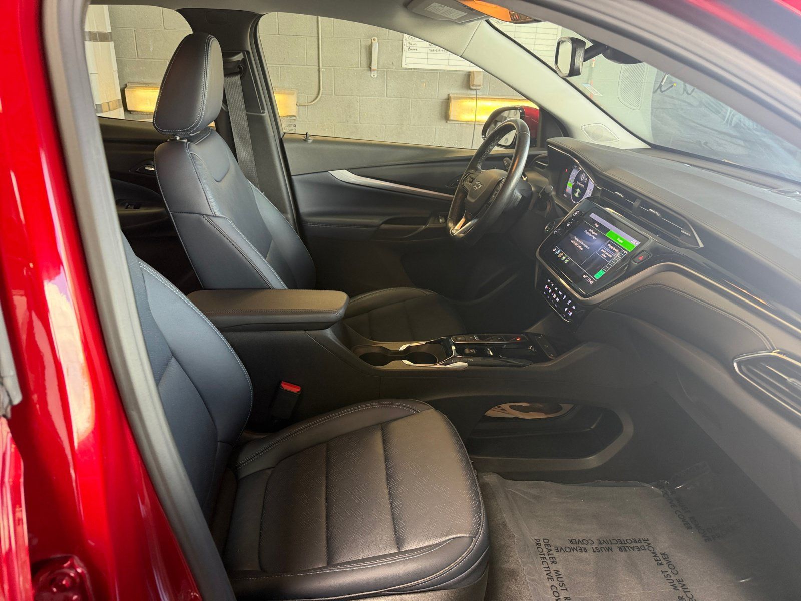 Used 2022 Chevrolet Bolt EUV LT w/ Convenience Package FWD image 19