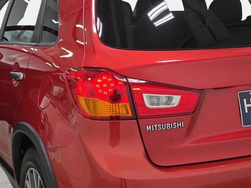 Used 2017 Mitsubishi Outlander Sport LE FWD image 31