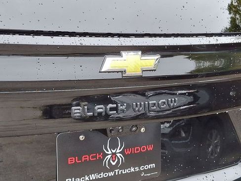 New 2025 Chevrolet Suburban Premier AWD/4WD image 13