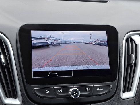 Used 2024 Chevrolet Malibu LT image 18