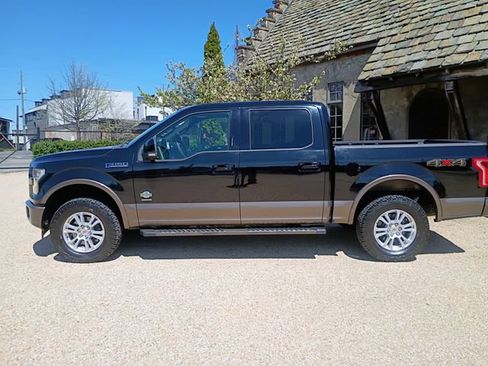 Used 2017 Ford F150 King Ranch image 7