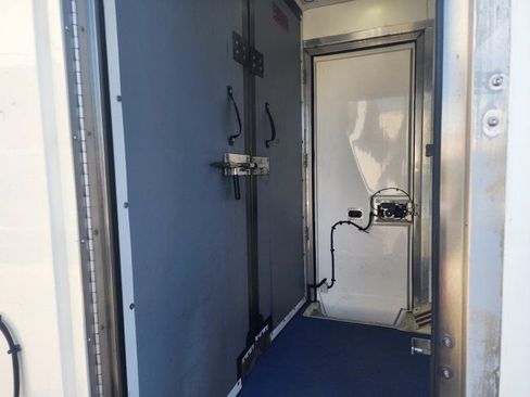 Used 2024 Ford E-350 and Econoline 350 Super Duty w/ Power Windows & Locks Group image 12