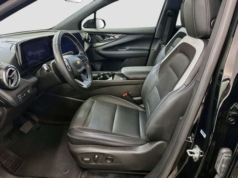 Used 2024 Chevrolet Blazer EV LT AWD/4WD image 13