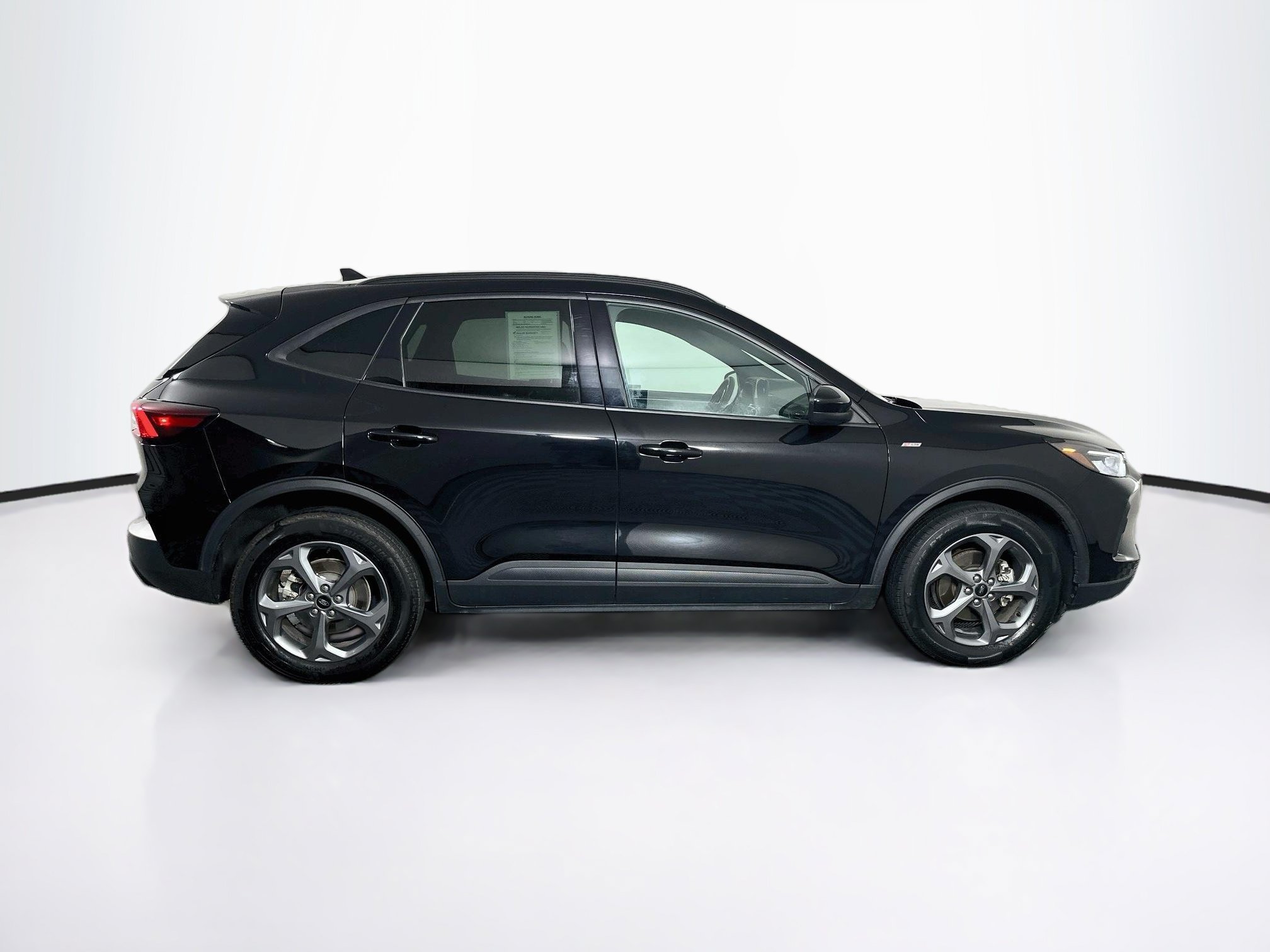 Used 2025 Ford Escape ST-Line Select AWD/4WD image 10