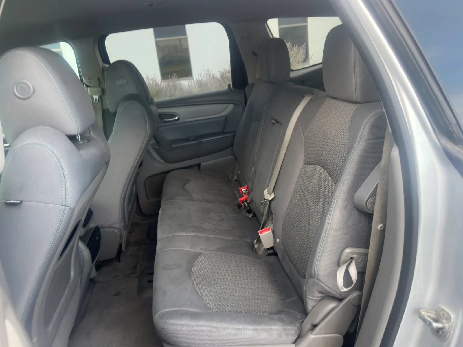 Used 2015 Chevrolet Traverse LS FWD image 10